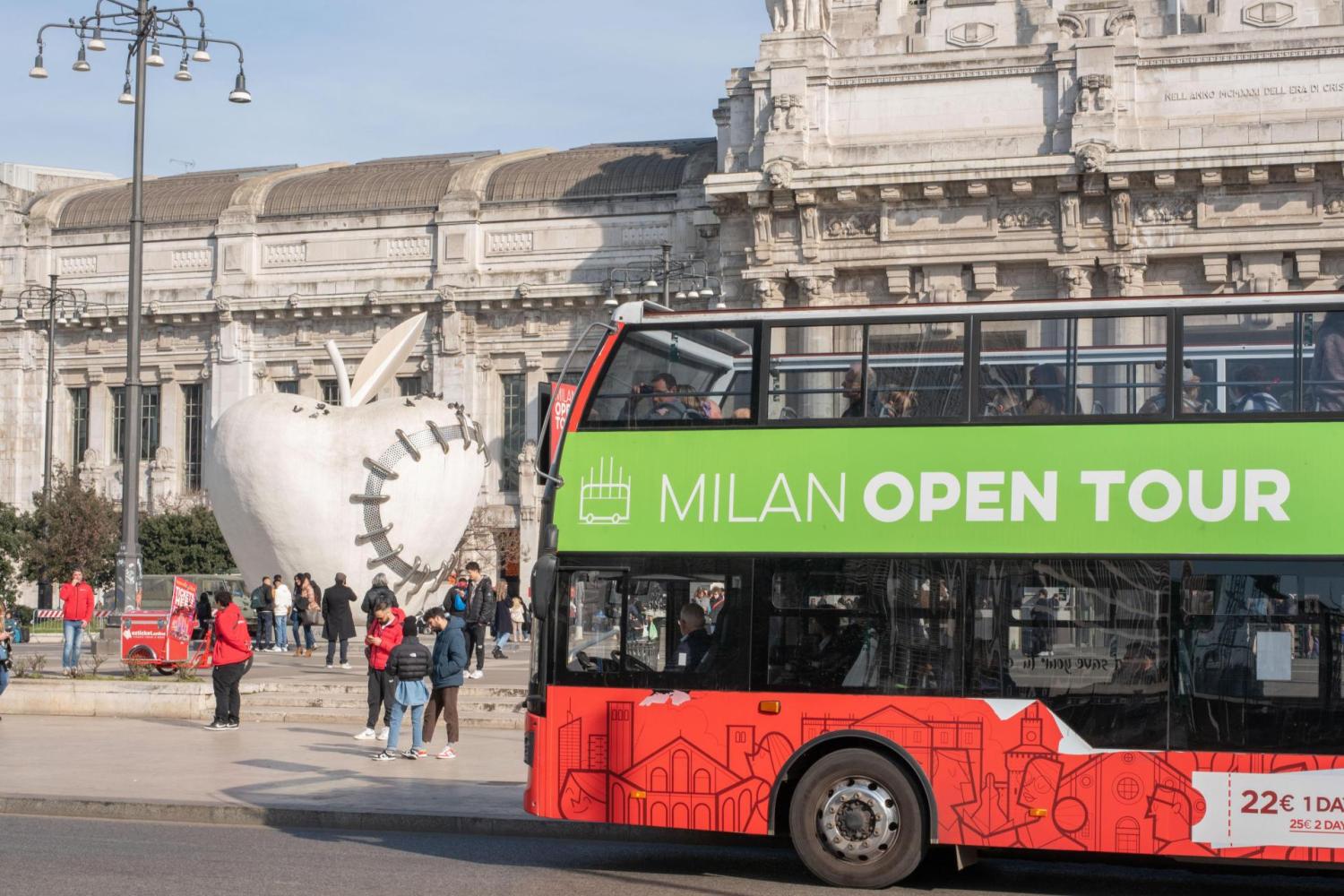 large - Milan Open Tour | Double-decker tourist buses to visit Milan